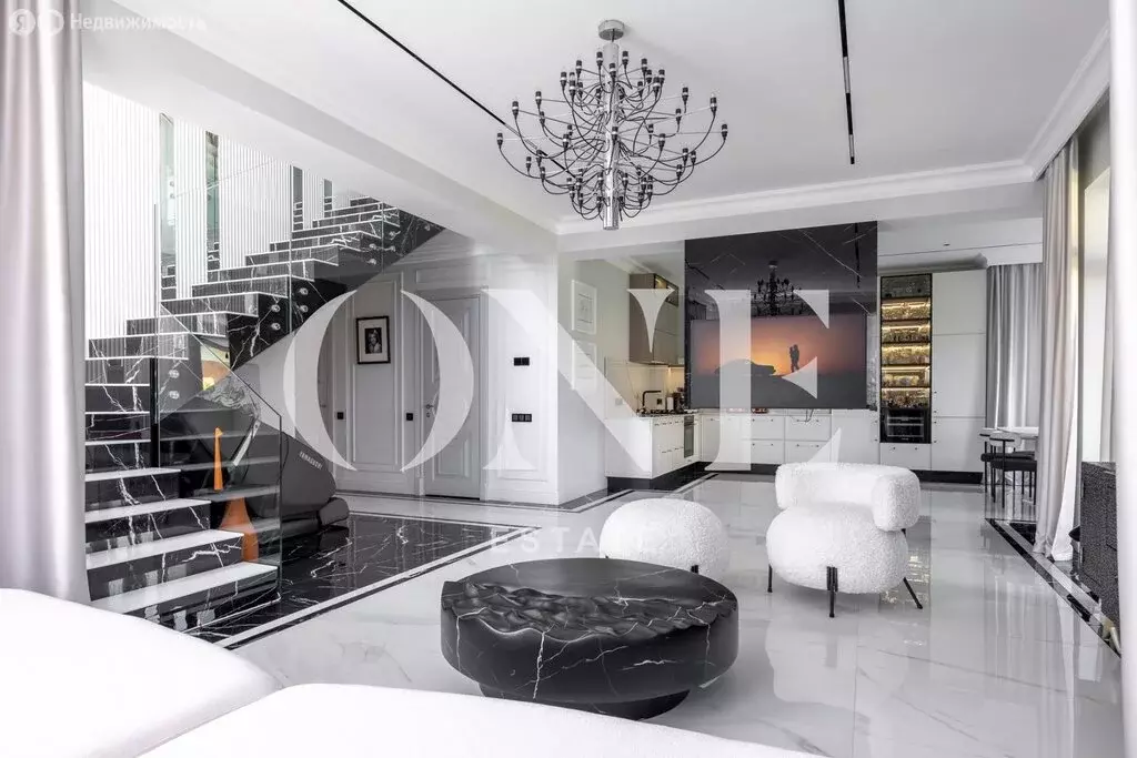 Дом в деревня Покровское, КП Новорижский (240 м) - Фото 1