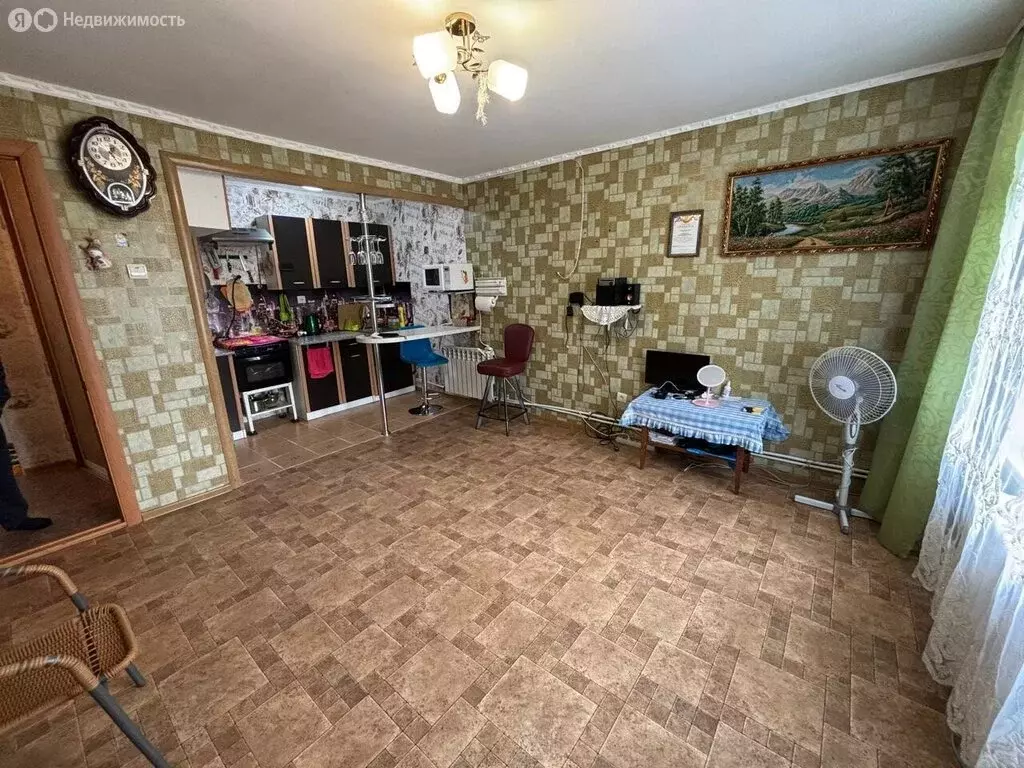 2-комнатная квартира: посёлок городского типа Новошахтинский, ... - Фото 0