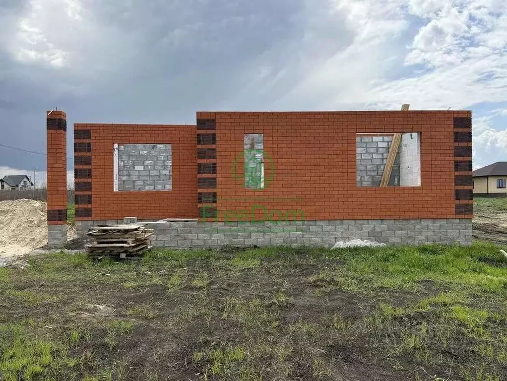 Дом в Белгородская область, Строитель Яковлевский городской округ, ул. ... - Фото 1