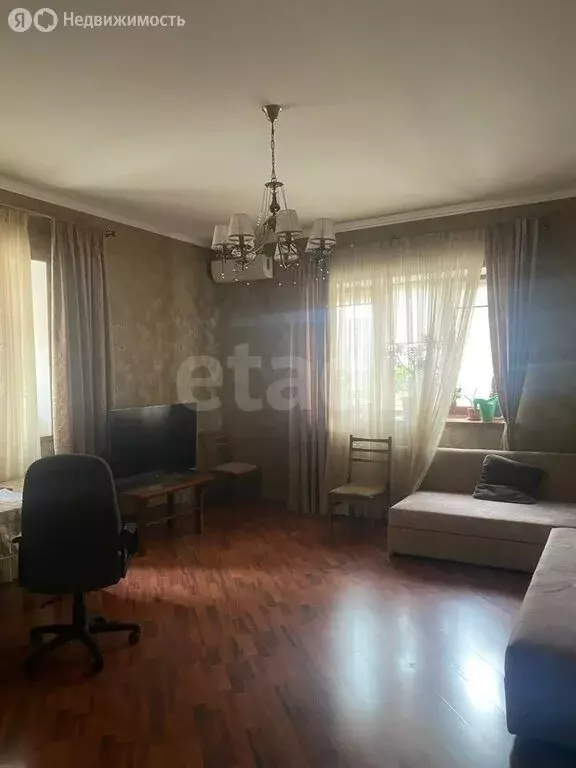 Дом в Евпатория, Цветочная улица (356.1 м) - Фото 1