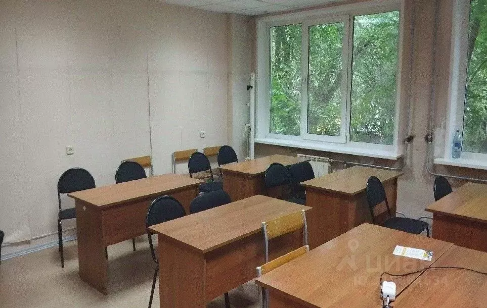 Помещение свободного назначения в Красноярский край, Красноярск ... - Фото 1