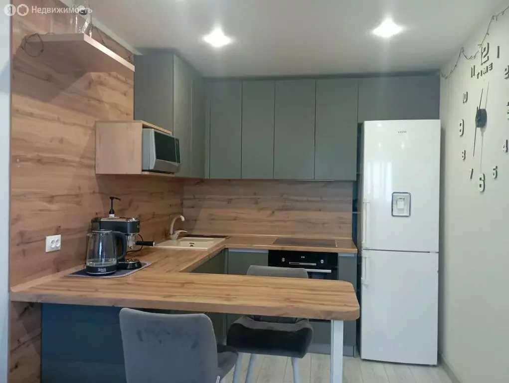 2-комнатная квартира: Томск, Комсомольский проспект, 10 (49.4 м) - Фото 2