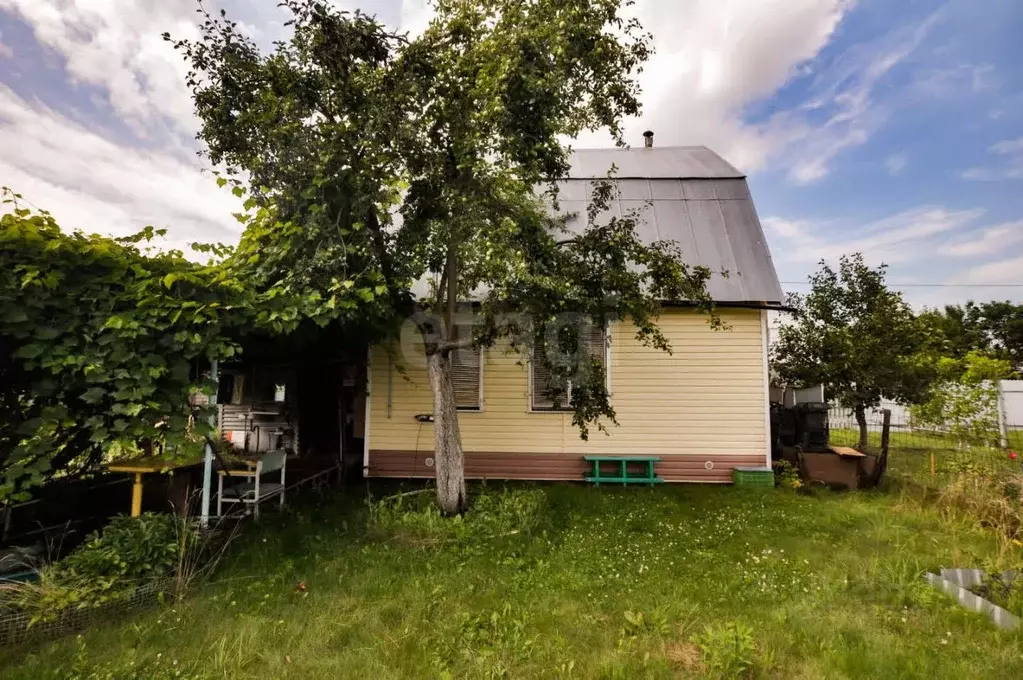 Дом в Липецкая область, Добровский муниципальный округ, с. ... - Фото 1