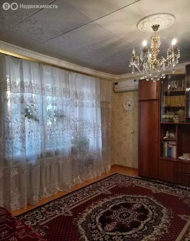 3-комнатная квартира: Каменск-Шахтинский, улица Ворошилова, 144 (61 м) - Фото 1