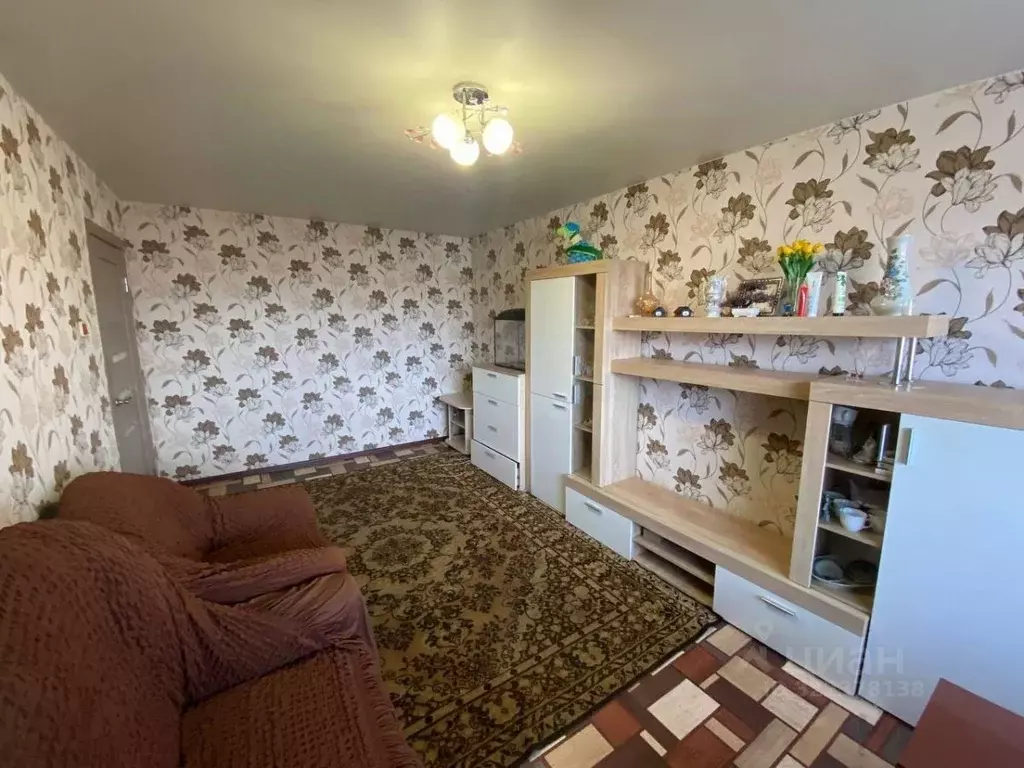 3-к кв. Кемеровская область, Междуреченск просп. 50 лет Комсомола, 70 ... - Фото 0