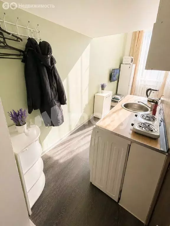 Квартира-студия: Калининград, улица Александра Суворова, 41 (32 м) - Фото 2