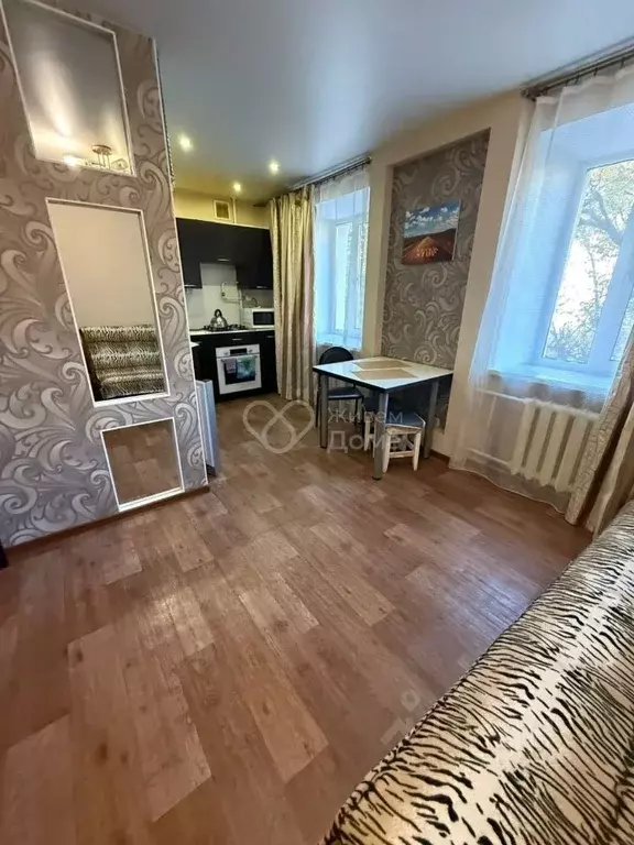 3-к кв. Волгоградская область, Волгоград ул. Таращанцев, 21 (56.7 м) - Фото 1