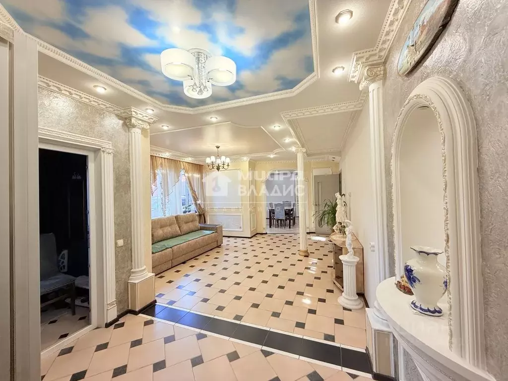 Дом в Омская область, Омск ул. Димитрова, 65 (211 м) - Фото 1