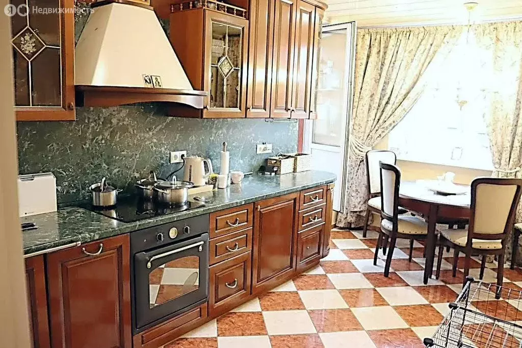 3-комнатная квартира: Наро-Фоминск, Луговая улица, 1 (98 м) - Фото 1
