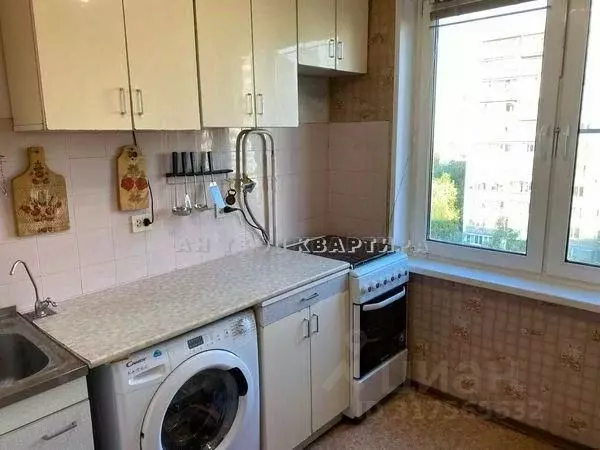 3-к кв. Москва Матвеевская ул., 42К4 (55.5 м) - Фото 0