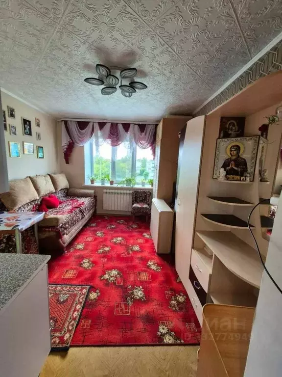 Комната Омская область, Омск просп. Космический, 14Б (12.2 м) - Фото 1