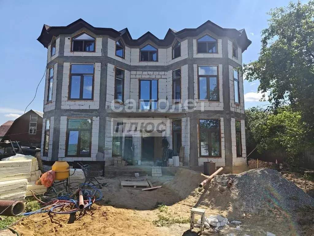 Дом в Московская область, Лобня ул. Есенина, 14 (402 м) - Фото 2