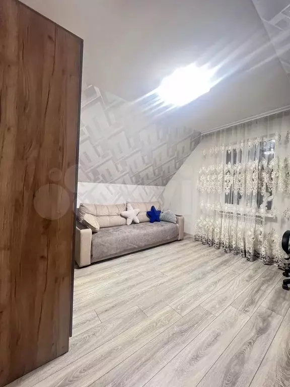 Дом 180 м на участке 11 сот. - Фото 1