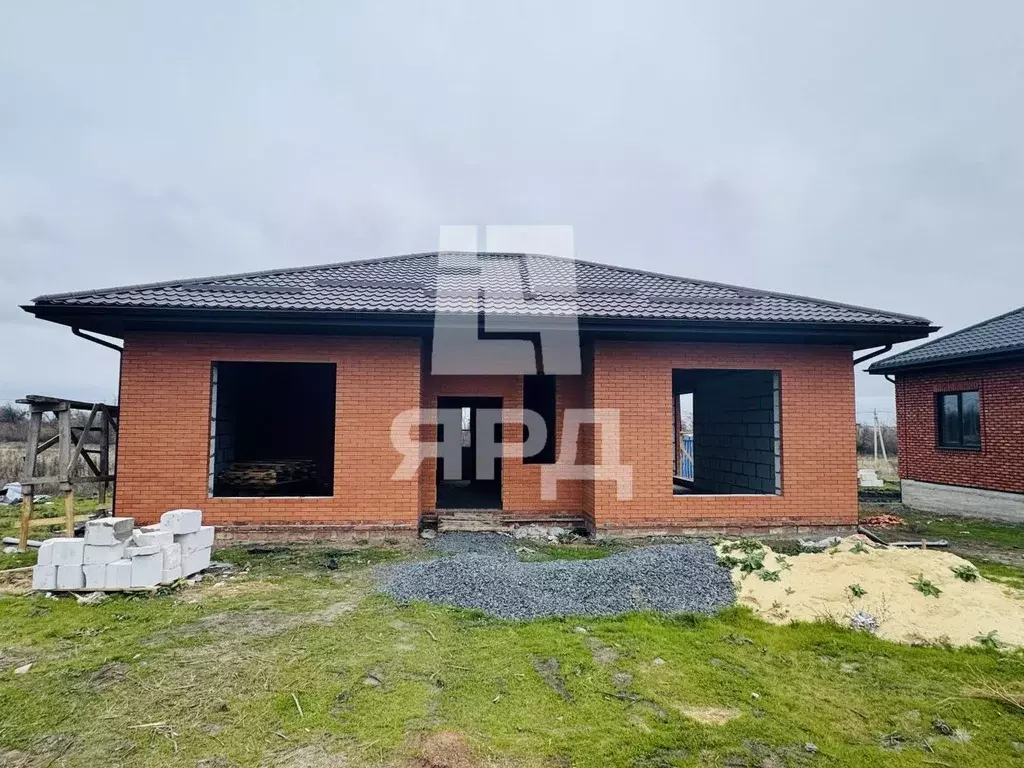 Дом в Ростовская область, Аксайский район, Грушевская ст-ца пер. ... - Фото 1