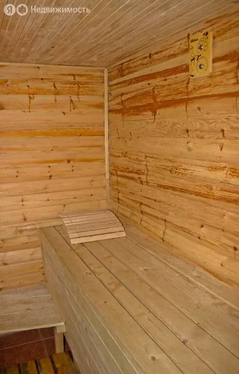 Дом в посёлок Ростовка, Вишнёвая улица (260 м) - Фото 0