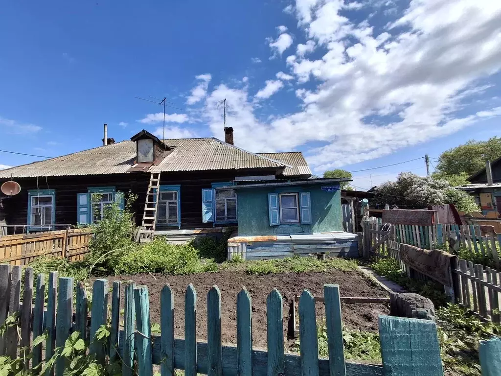 2-к кв. Омская область, Омск Сибирская ул., 8 (42.1 м) - Фото 1