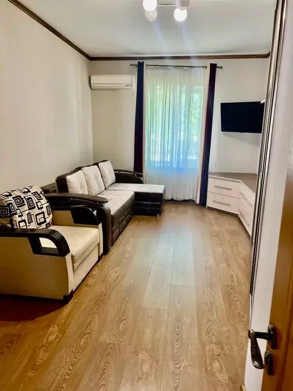 2-к кв. Крым, Евпатория ул. Горького, 15А (45.0 м) - Фото 0