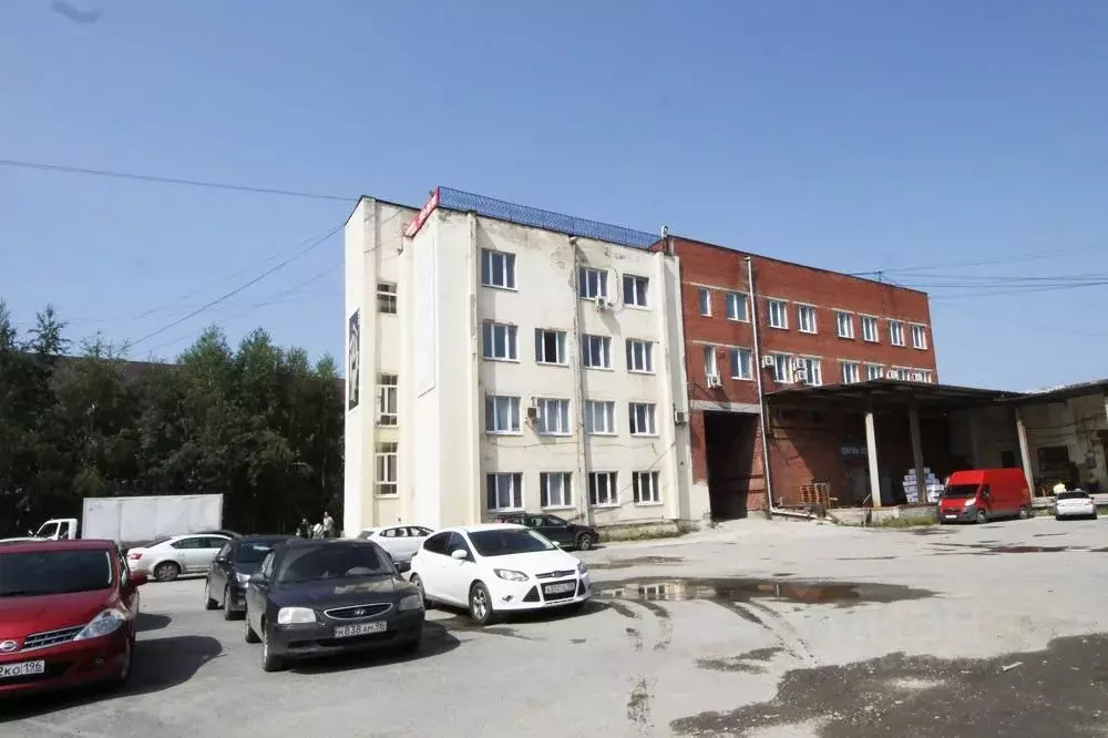 Склад в Свердловская область, Екатеринбург ул. Завокзальная, 36 (393 ... - Фото 1