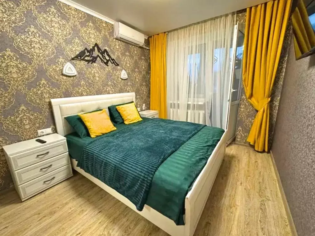 3-к кв. Ставропольский край, Пятигорск просп. Калинина, 2К6 (85.0 м) - Фото 1