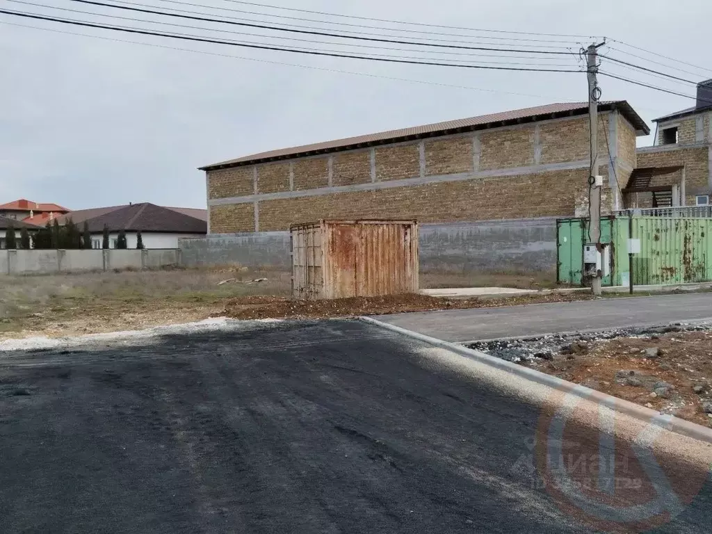Участок в Крым, Евпатория городской округ, Заозерное пгт ул. Аллея ... - Фото 1