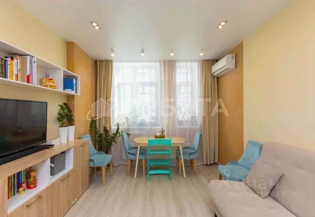 1-к кв. Тюменская область, Тюмень ул. Тимофея Чаркова, 83 (37.7 м) - Фото 1