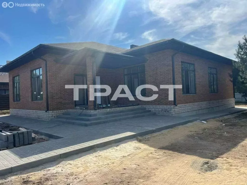 Дом в Медовка, Изумрудная улица (250 м) - Фото 1