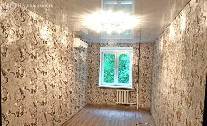 3-комнатная квартира: Абинск, Азовская улица, 5 (55 м) - Фото 0