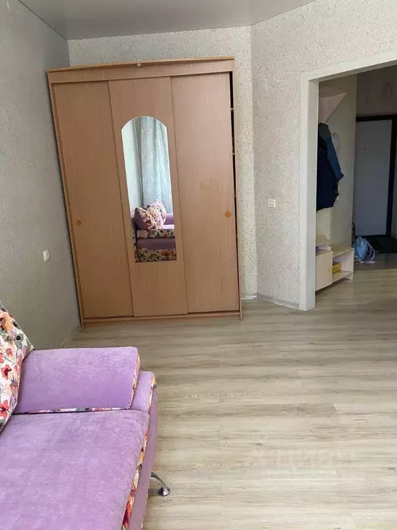 1-к кв. Омская область, Омск Светловская ул., 6 (33.0 м) - Фото 1