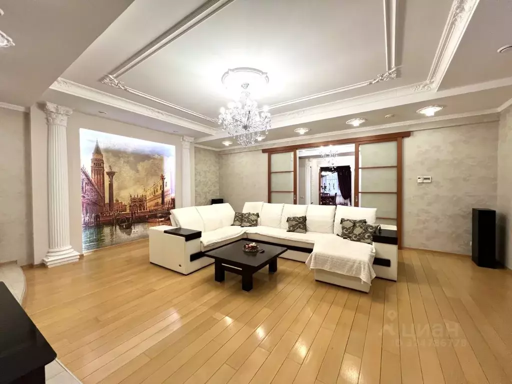 4-к кв. Волгоградская область, Волжский Набережная ул., 8Б (270.2 м) - Фото 2