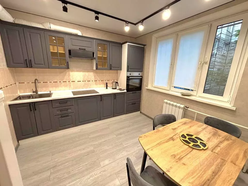3-к кв. Москва ул. Авиаконструктора Миля, 3 (80.0 м) - Фото 1