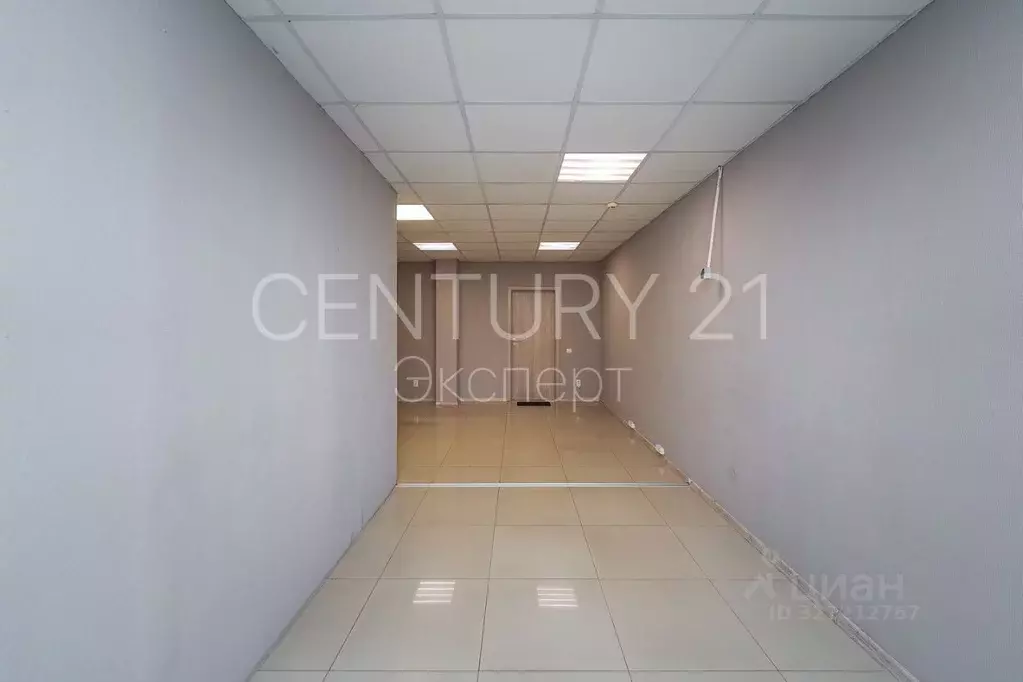 Офис в Калининградская область, Калининград ул. Дзержинского, 57Б (33 ... - Фото 1