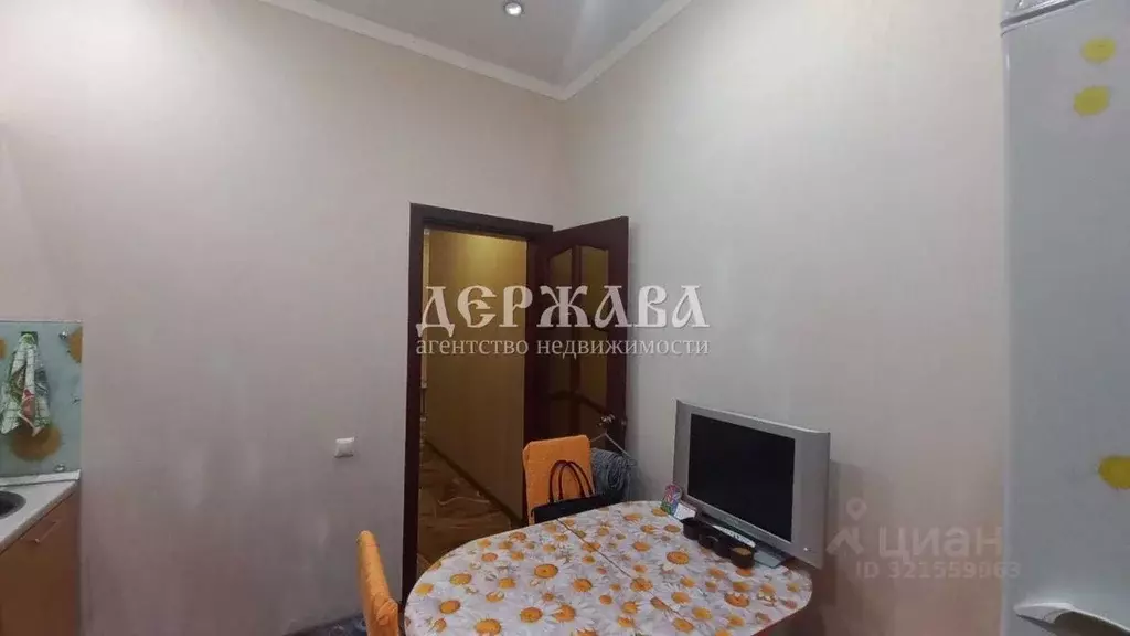 2-к кв. Белгородская область, Старый Оскол Дубрава мкр, 3 кв-л, 10 ... - Фото 1