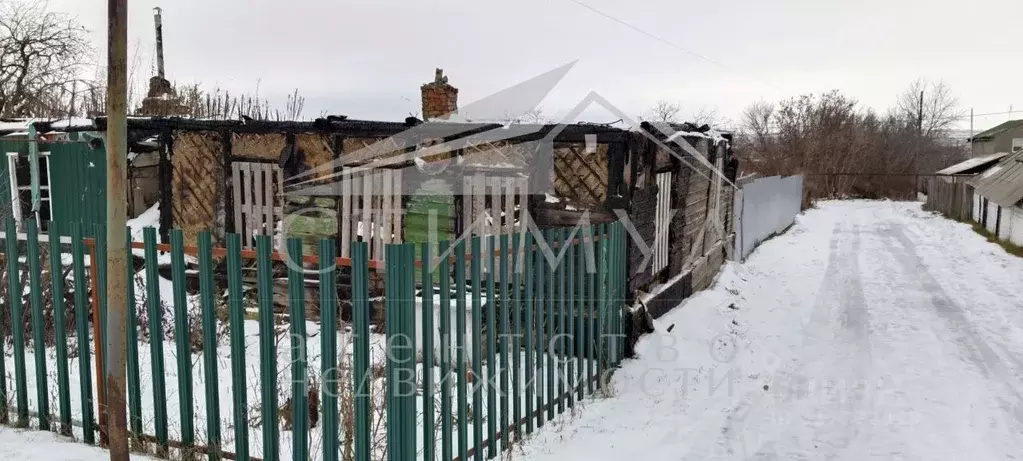 Участок в Саратовская область, Курдюм ст. ул. Школьная, 44 (6.0 сот.) - Фото 0