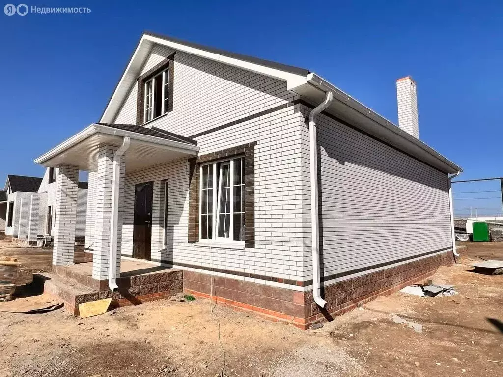 Дом в село Новобессергеневка, Урожайная улица (140 м) - Фото 2