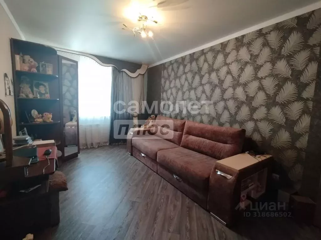 3-к кв. Курская область, Курск просп. Вячеслава Клыкова, 61 (77.3 м) - Фото 0