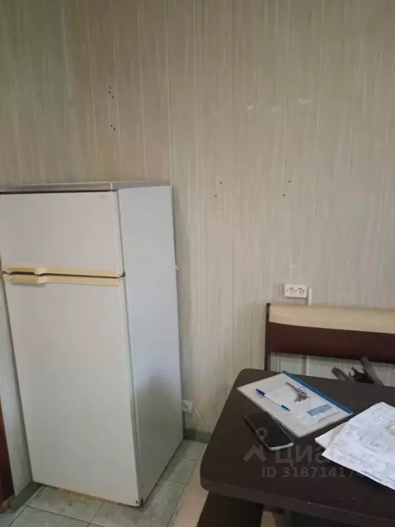 2-к кв. Белгородская область, Белгород ул. Есенина, 44 (50.0 м) - Фото 0