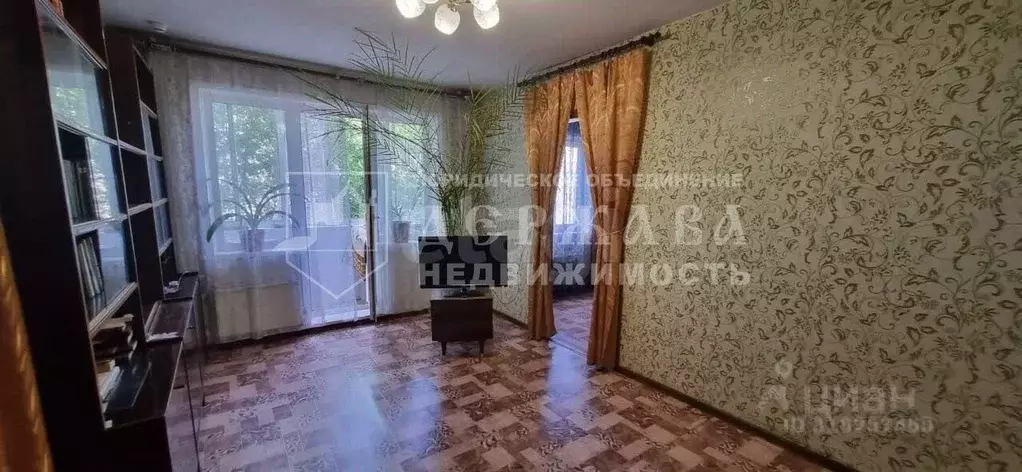 2-к кв. Кемеровская область, Ленинск-Кузнецкий ул. Пушкина, 11А (44.5 ... - Фото 0