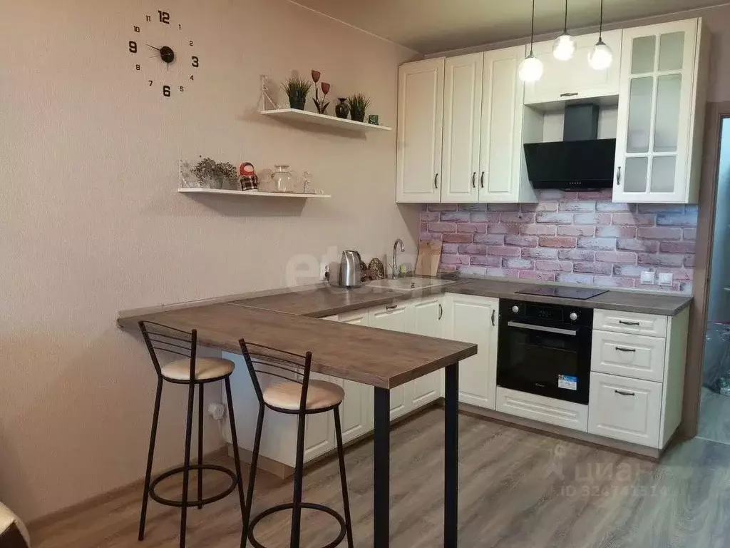 1-к кв. Пермский край, Пермь Монастырская ул., 181 (50.0 м) - Фото 2