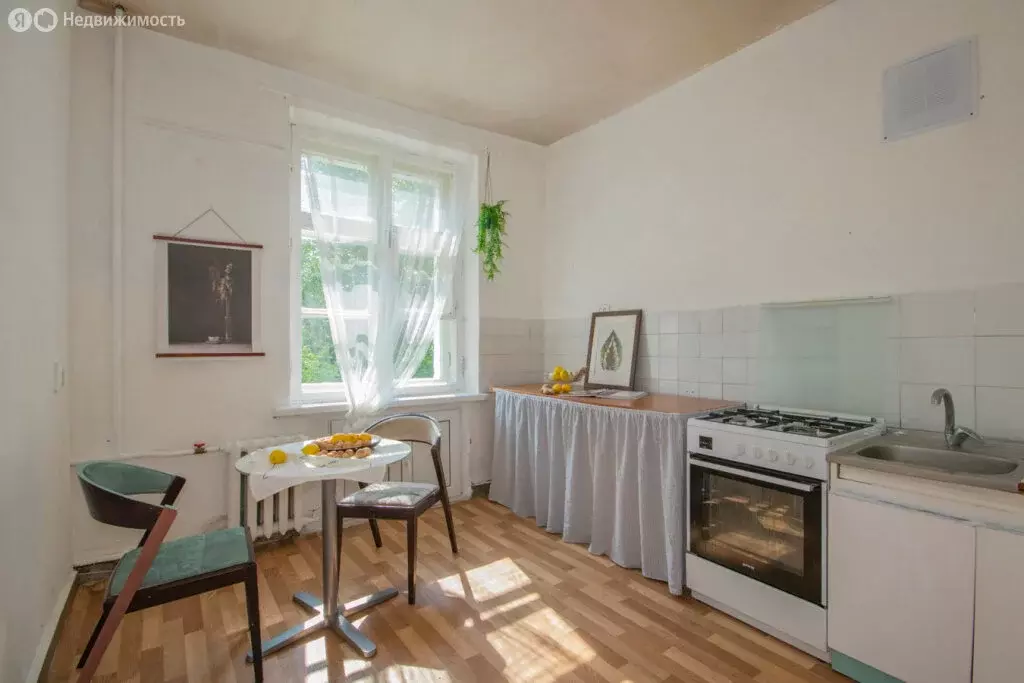 2-комнатная квартира: Екатеринбург, улица Бабушкина, 20 (60.6 м) - Фото 1