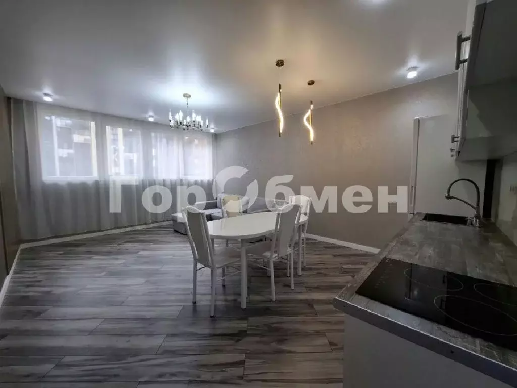 Продается 3-комнатная квартира - Фото 1