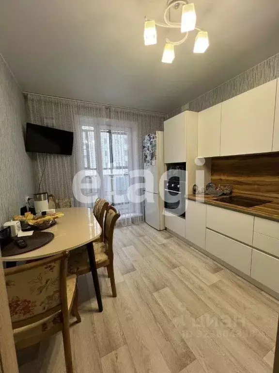 3-к кв. Красноярский край, Красноярск ул. Елены Стасовой, 50Д (76.9 м) - Фото 1