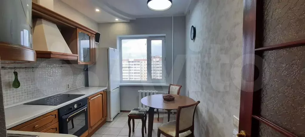 3-к. квартира, 64 м, 8/10 эт. - Фото 0