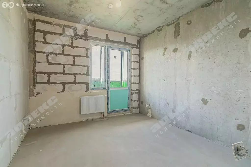 1-комнатная квартира: городской посёлок Сиверский, улица Военный ... - Фото 1