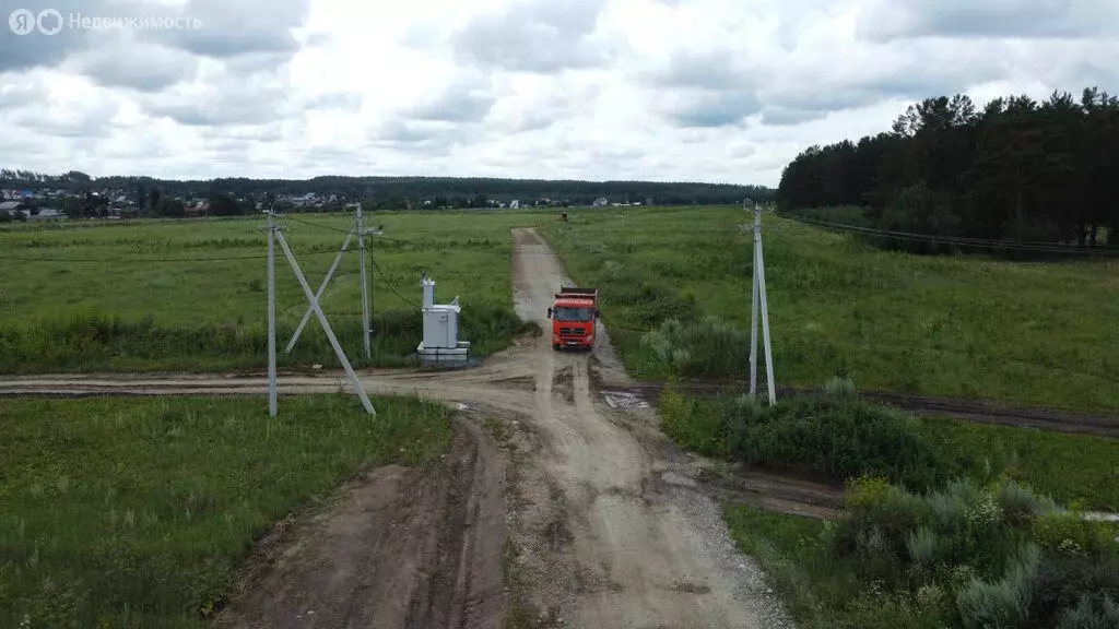 Участок в Свердловская область, Сысертский муниципальный округ, село ... - Фото 1