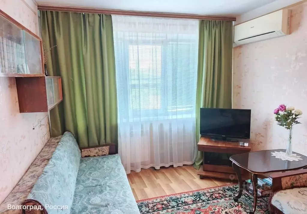 1-к кв. Волгоградская область, Волгоград Симбирская ул., 41 (29.7 м) - Фото 0