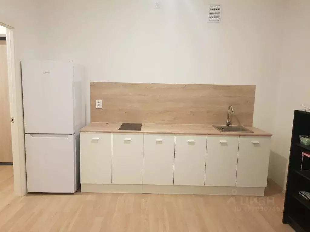 2-к кв. Свердловская область, Екатеринбург ул. Счастливая, 16 (55.0 м) - Фото 2