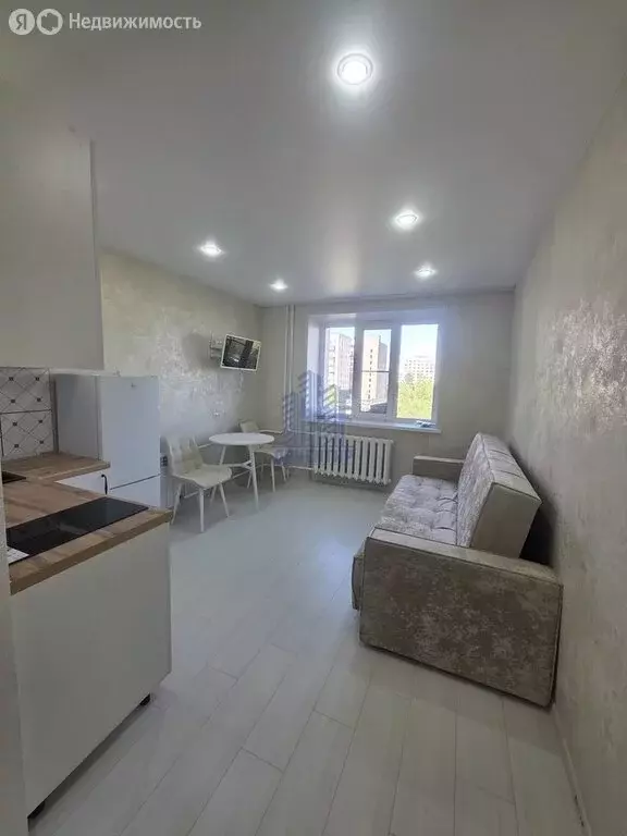 Квартира-студия: Чебоксары, проспект Тракторостроителей, 5 (20 м) - Фото 1