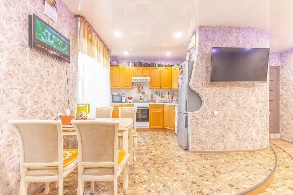 3-к кв. Сахалинская область, Холмск Советская ул., 75 (65.3 м) - Фото 1