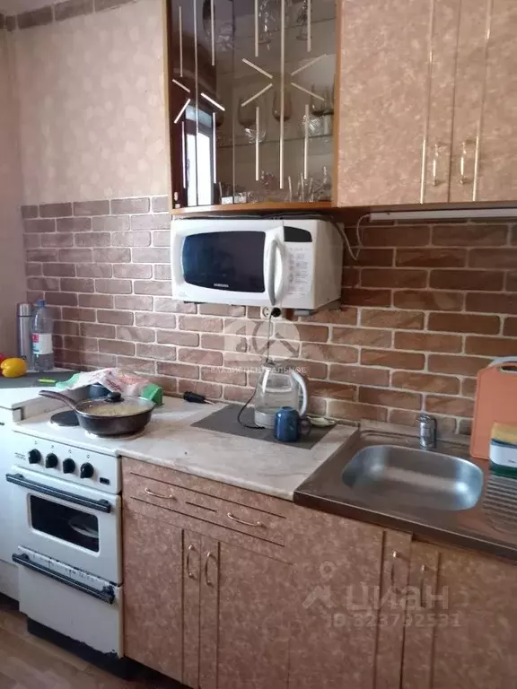 2-к кв. Кемеровская область, Киселевск ул. 50 лет Октября, 45 (44.3 м) - Фото 1