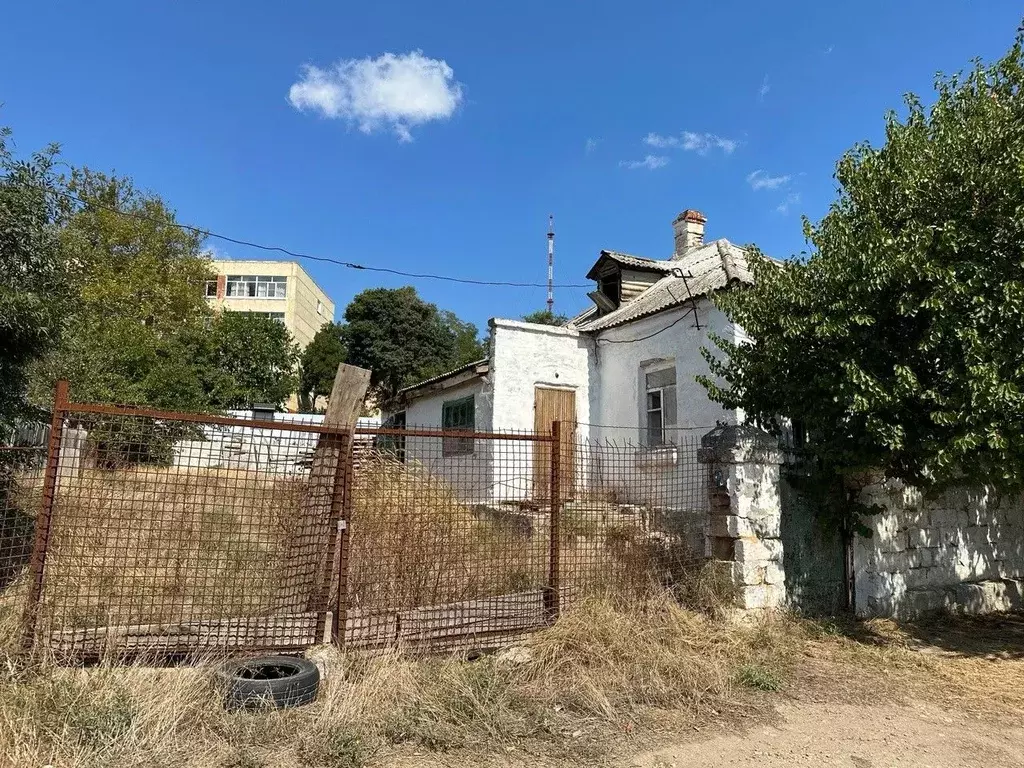 Дом в Крым, Керчь ул. Чехова, 43 (50 м) - Фото 0